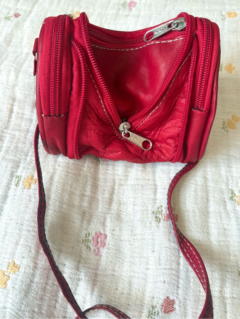 Unique Retro Collapsable Fold-up Mini Red Purse/Crossbody Bag
